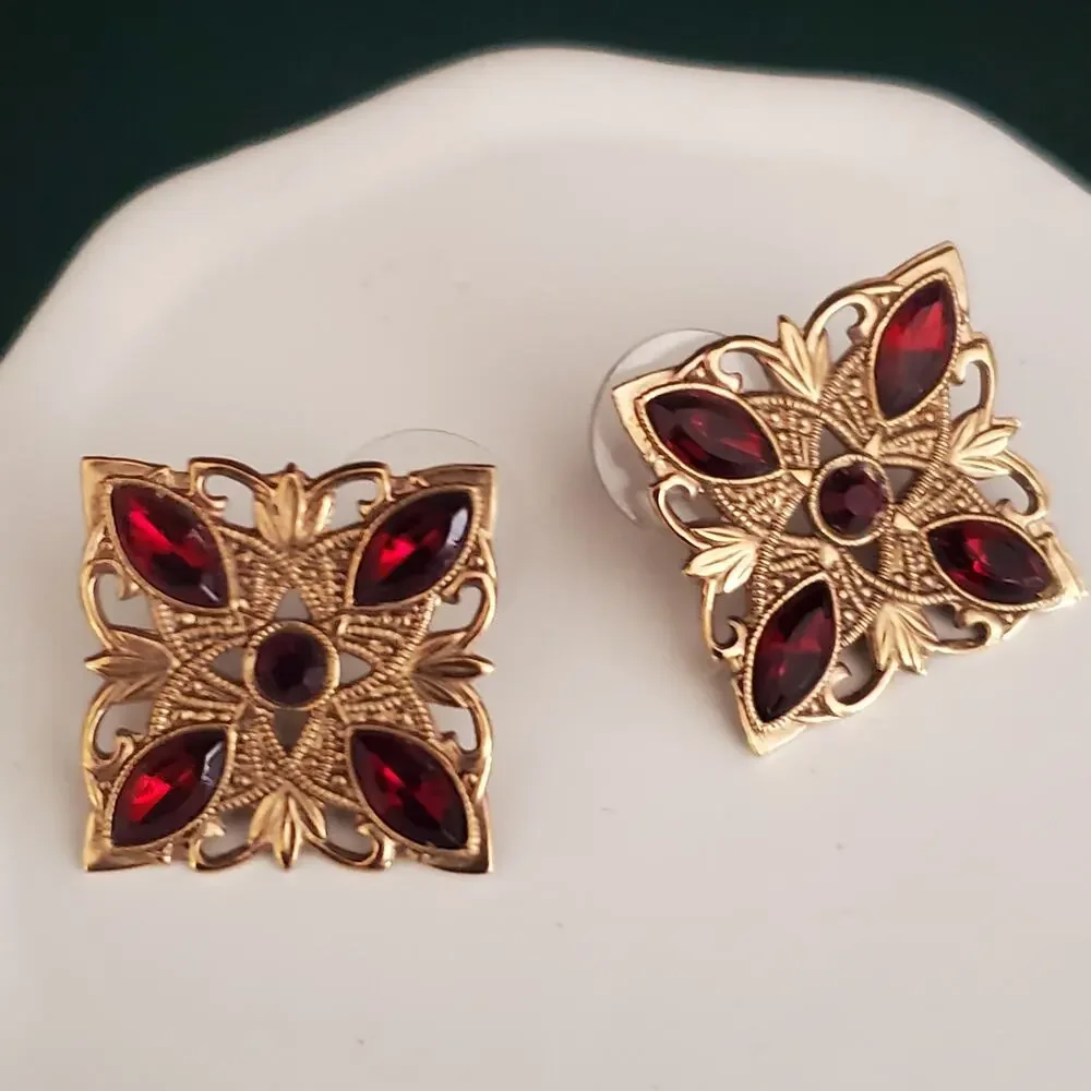 Vintage Gold Tone Square‎ Earrings Red Marquise Crystal Rhinestone Statement